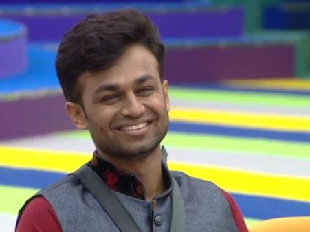 'ಬಿಗ್ ಬಾಸ್' ಗೆದ್ದ ಆಧುನಿಕ ಕೃಷಿಕ: ಸ್ಟೆಪ್ ಹಾಕ್ತಾವ್ರೆ ಶಶಿ ಫ್ಯಾನ್ಸ್.!