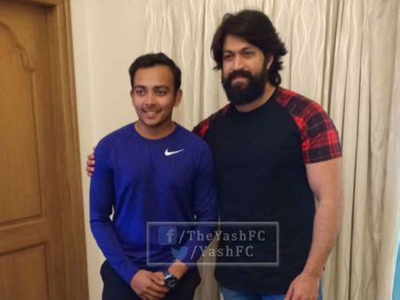ಯಶ್ ಭೇಟಿ ಮಾಡಿದ ಭಾರತ ಕ್ರಿಕೆಟ್ ತಂಡದ ಸ್ಟಾರ್ ಆಟಗಾರ