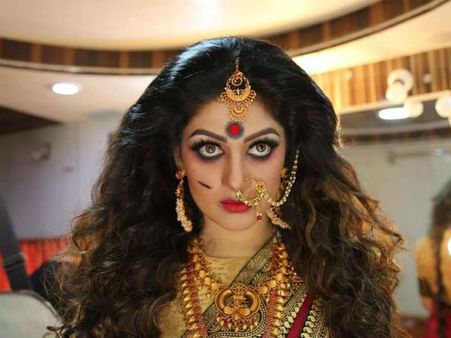 ಸ್ಮಶಾನದಲ್ಲಿ ಬಿದ್ದು ಪೆಟ್ಟು ಮಾಡಿಕೊಂಡ ನಟಿ ರಾಧಿಕಾ ಕುಮಾರಸ್ವಾಮಿ ಕಡೆಯಿಂದ ಕುರಿಬಲಿ.?