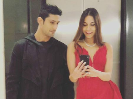 ಟ್ರೋಲ್ ಬಳಿಕ 'ವ್ಯಾಲೆಂಟೈನ್ಸ್ ಡೇ' ಫೋಟೋ ಡಿಲೀಟ್ ಮಾಡಿದ ಬಾಲಿವುಡ್ ನಟ