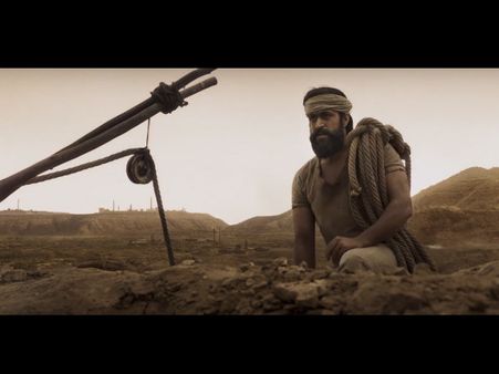 ಕೇರಳ ಅಭಿಮಾನಿಗಳ ಜೊತೆಗೆ 'ಕೆಜಿಎಫ್' ನೋಡ್ತಾರೆ ಯಶ್