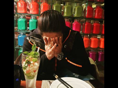 ಪತ್ನಿ ಫೋಟೊಗೆ ಪೋಸ್ ನೀಡಲು ಕೇಳಿದ್ರೆ ನಾಚಿ ನೀರಾದ ಯಶ್