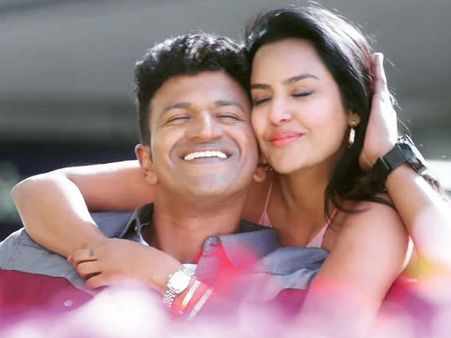 'ರಾಜಕುಮಾರ' ಚಿತ್ರಕ್ಕೆ 2 ವರ್ಷ : ರಾಜಕುಮಾರಿ ಪ್ರಿಯಾ ಹರ್ಷ