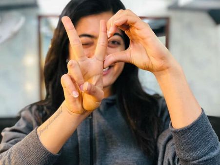 ''ಇದು ನಾನು ಪ್ರೀತಿಸುವ ಸಮಯ'' ಅಚ್ಚರಿ ಮೂಡಿಸಿದ ರಶ್ಮಿಕಾ ಟ್ವೀಟ್