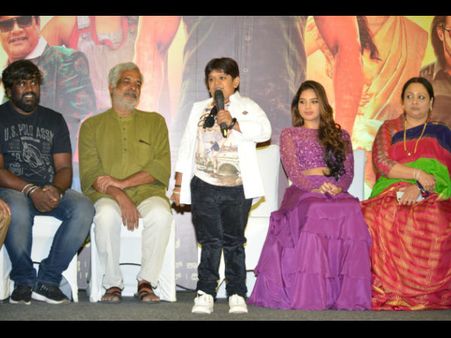 ಯಜಮಾನನ ಸಕ್ಸಸ್ ಮೀಟ್ ನಲ್ಲಿ ಕಣ್ಣೀರಿಟ್ಟ 'ಕಾಮಿಡಿ ಕಿಲಾಡಿ' ಸಂಜು ಬಸಯ್ಯ