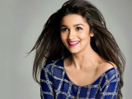 ಆಲಿಯಾ ಭಟ್ ಗೆ ಈ ದಿನ ತುಂಬಾ ತುಂಬಾ ವಿಶೇಷವಂತೆ