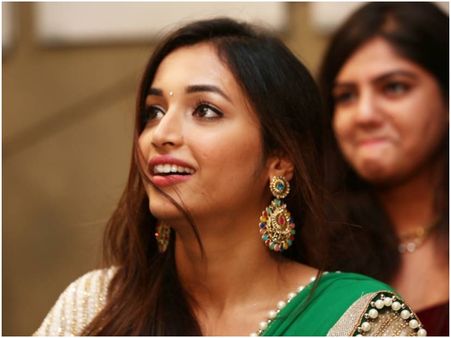 ಅಭಿಮಾನಿ ಕೇಳಿದ ತಕ್ಷಣ ಮೊಬೈಲ್ ನಂಬರ್ ನೀಡಿದ 'ಕೆಜಿಎಫ್' ಕ್ವೀನ್