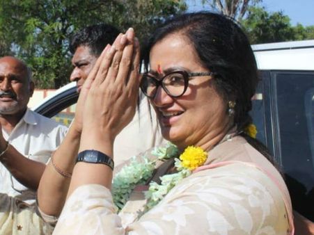 ಹೊಸ ಫೇಸ್ ಬುಕ್ ಖಾತೆ ತೆರೆದ ಸುಮಲತಾ, ಮೊದಲ ಪೋಸ್ಟ್ ಏನು?