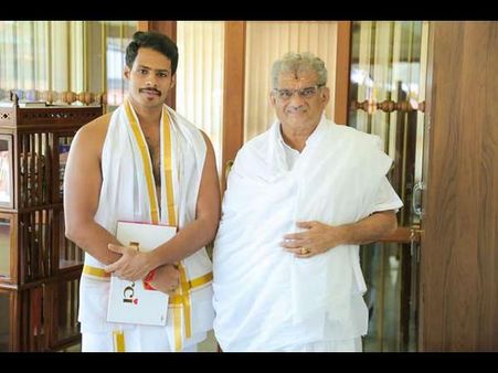 ಶಿವರಾತ್ರಿ ವಿಶೇಷವಾಗಿ ಧರ್ಮಸ್ಥಳಕ್ಕೆ ಭೇಟಿ ನೀಡಿದ ನಿಖಿಲ್ ಕುಮಾರ್