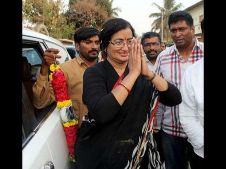 ಕೊನೆಗೂ ನಿರ್ಧಾರ ಘೋಷಿಸಿದ ಸುಮಲತಾ: ದರ್ಶನ್-ಯಶ್ ಗೆ ಗೆಲ್ಲಿಸುವ ಜವಾಬ್ದಾರಿ