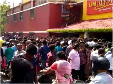 1 ನಿಮಿಷದ 'ಕೆಜಿಎಫ್ 2' ಆಡಿಷನ್ ಗೆ ಹನುಮಂತನ ಬಾಲಕ್ಕಿಂತ ಉದ್ದದ ಸಾಲು