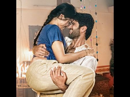 ದೇವರಕೊಂಡ ಹುಟ್ಟುಹಬ್ಬಕ್ಕೆ 'ಡಿಯರ್ ಬಾಬಿ' ಎಂದು ವಿಶ್ ಮಾಡಿದ ರಶ್ಮಿಕಾ