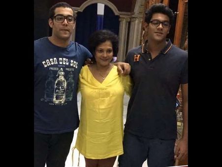 ಚಿತ್ರರಂಗಕ್ಕೆ ನಟಿ ಡಿಸ್ಕೋ ಶಾಂತಿ ಪುತ್ರ ಎಂಟ್ರಿ