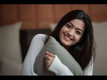 ಸದ್ಯದಲ್ಲೇ ಒಂದರ ಮೇಲೊಂದು ಭರ್ಜರಿ ಸುದ್ದಿ ಕೊಡಲಿದ್ದಾರೆ ರಶ್ಮಿಕಾ ಮಂದಣ್ಣ!