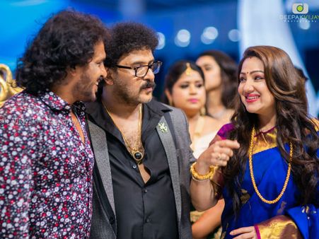 ಕ್ರೇಜಿ ಸ್ಟಾರ್ ಹುಟ್ಟುಹಬ್ಬಕ್ಕೆ ಉಪೇಂದ್ರ ದಂಪತಿ ಶುಭಾಶಯ