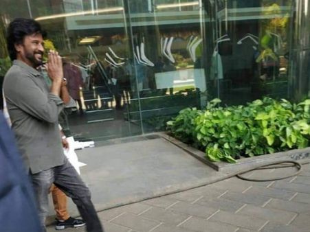 ಶೂಟಿಂಗ್ ವೇಳೆ ರಜನಿ ತಂಡಕ್ಕೆ ಕಲ್ಲು ಎಸೆದ ವಿದ್ಯಾರ್ಥಿಗಳು