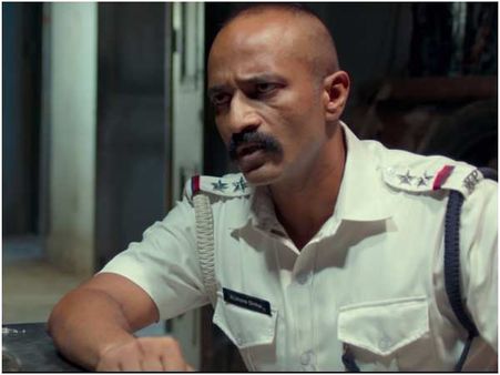 ಪ್ರಭಾಸ್, ಹೃತಿಕ್ ರೋಷನ್ ಚಿತ್ರಗಳನ್ನು ಹಿಂದೆ ಹಾಕಿದ 'ದೇವಕಿ'