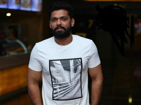 ಟ್ವಿಟ್ಟರ್ ಗೆ ವಾಪಸ್ ಬಂದ ಮೊದಲ ದಿನವೇ ಟ್ರೋಲ್ ಆದ ರಕ್ಷಿತ್ ಶೆಟ್ಟಿ