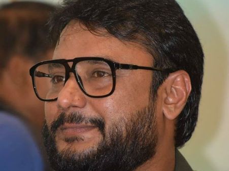 ಕಷ್ಟದಲ್ಲಿದ್ದ ಅಭಿಮಾನಿಗೆ ಆರ್ಥಿಕ ನೆರವು ನೀಡಿ ಮಾನವೀಯತೆ ಮೆರೆದ ದರ್ಶನ್