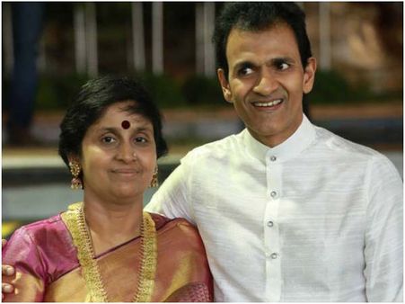 ರಾಘವೇಂದ್ರ ರಾಜ್ ಕುಮಾರ್ ದಂಪತಿಗೆ ವಿವಾಹ ವಾರ್ಷಿಕೋತ್ಸವದ ಸಂಭ್ರಮ