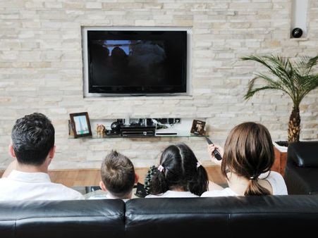 ನಮಗೇ ತಿಳಿಯದಂತೆ ಮನೆ-ಮನಸ್ಸುಗಳನ್ನು ಹಾಳು ಮಾಡುತ್ತಿವೆ ಧಾರಾವಾಹಿಗಳು!