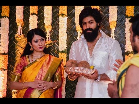 ಯಶ್-ರಾಧಿಕಾ ಪಂಡಿತ್ ಮಗಳ ಹೆಸರಿನ ನಿಜವಾದ ಅರ್ಥ.!