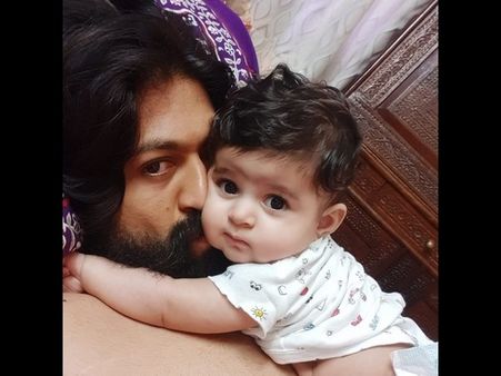 ಅಪ್ಪಂದಿರ ದಿನದ ವಿಶೇಷ ಫೋಟೋ ಹಂಚಿಕೊಂಡ ರಾಧಿಕಾ