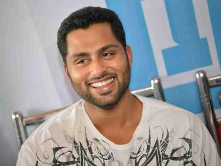 ಚೊಚ್ಚಲ ದೃಶ್ಯಕ್ಕಾಗಿ ಅಭಿಷೇಕ್ ಅಂಬರೀಶ್ 52 ಟೇಕ್ ತೆಗೆದುಕೊಂಡಿದ್ದರಂತೆ.!