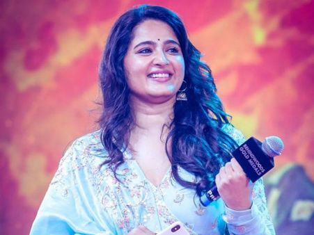 ಚಿತ್ರರಂಗದಲ್ಲಿ 14 ವರ್ಷ ಪೂರೈಸಿದ ಸ್ವೀಟಿ ಅನುಷ್ಕಾ ಶೆಟ್ಟಿ