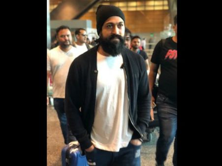 'ನ್ಯಾಷನಲ್ ಸ್ಟಾರ್ ಆದ್ಮೇಲೆ ಕನ್ನಡ ಮರೆತ್ರಾ?: ನೆಟ್ಟಿಗರಿಂದ ಯಶ್ ಗೆ ಕ್ಲಾಸ್