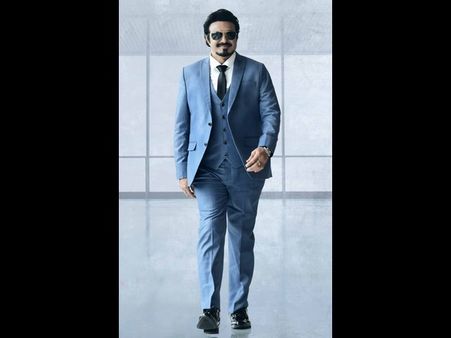 59 ವರ್ಷದ ಬಾಲಕೃಷ್ಣ ಸ್ಟೈಲ್ ಗೆ ಟಾಲಿವುಡ್ ಫಿದಾ