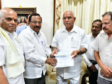 ಮುಖ್ಯಮಂತ್ರಿ ಪರಿಹಾರ ನಿಧಿಗೆ 25 ಲಕ್ಷ ನೀಡಿದ ಫಿಲ್ಮ್ ಚೇಂಬರ್