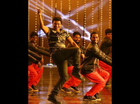 'ಗಣೇಶ'ನ ಮುಂದೆ ಟಪ್ಪಾಂಗುಚ್ಚಿ ಸ್ಟೆಪ್ ಹಾಕಿದ ಅಪ್ಪು-ರಾಘಣ್ಣ