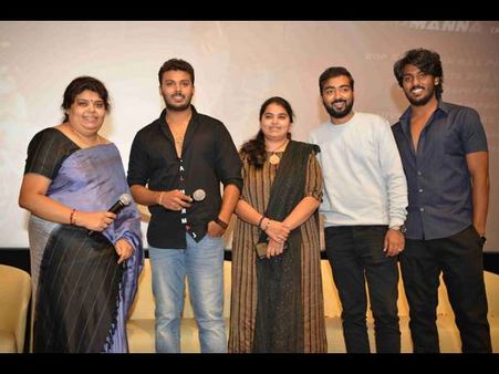 ಮೊದಲ ಬಾರಿಗೆ ವೇದಿಕೆ ಮೇಲೆ ಮಾತನಾಡಿದ ರವಿಚಂದ್ರನ್ ಪತ್ನಿ