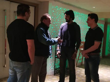 'ಪೈಲ್ವಾನ್' ಸಿನಿಮಾ ವೀಕ್ಷಿಸಿದ ಸಲ್ಮಾನ್ ಖಾನ್ ಕುಟುಂಬ