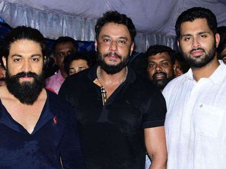 ದರ್ಶನ್-ಯಶ್ ಸ್ಫೂರ್ತಿಯಿಂದ ಅಭಿಮಾನಿಗಳಲ್ಲಿ ಮನವಿ ಮಾಡಿದ ಅಭಿಷೇಕ್ ಅಂಬರೀಶ್