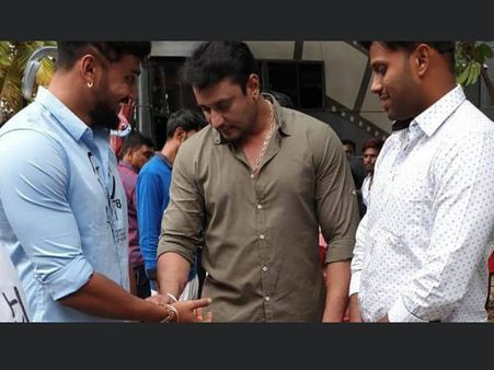 ಧನ್ವೀರ್ ಗೆ 'ಬಂಪರ್' ಗಿಫ್ಟ್ ನೀಡಿದ ಚಾಲೆಂಜಿಂಗ್ ಸ್ಟಾರ್ ದರ್ಶನ್