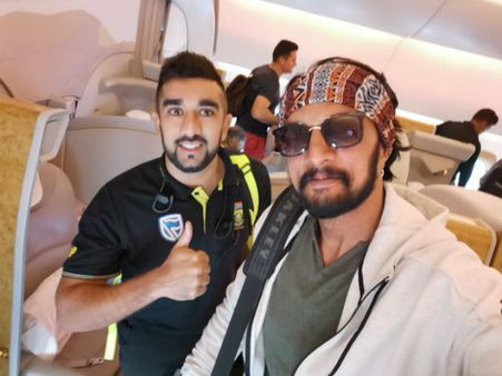 ದಕ್ಷಿಣ ಆಫ್ರಿಕಾ ಕ್ರಿಕೆಟ್ ಟೀಂ ಜೊತೆ ದುಬೈಗೆ ತೆರಳಿದ ಕಿಚ್ಚ ಸುದೀಪ್