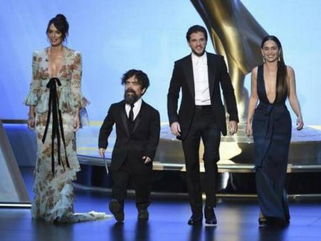 ಎಮಿ ಅವಾರ್ಡ್ಸನಲ್ಲಿ ಮಿಂಚಿದ 'ಗೇಮ್ ಆಫ್ ಥ್ರೋನ್'ಮತ್ತು ಫ್ಲೀಬ್ಯಾಗ್