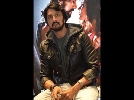 ಪೈರಸಿ ಪ್ರಕರಣ ಕೈಬಿಡುವಂತೆ ಸುದೀಪ್ ಗೆ ಒತ್ತಡ: ಫೋನ್ ಮಾಡಿದ ಆ ಎಂಎಲ್ಸಿ ಯಾರು?