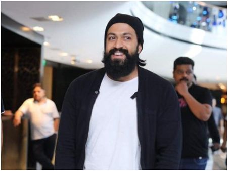 ರಾಕಿ ಭಾಯ್ ಜೊತೆ ಆ ತೆಲುಗು ಡೈರೆಕ್ಟರ್ ಸಿನಿಮಾ ಮಾಡೋದು ಪಕ್ಕಾ.!