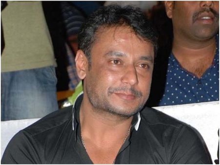 'ರಾಬರ್ಟ್' ಚಿತ್ರದ ಬಗ್ಗೆ ಬ್ರೇಕಿಂಗ್ ನ್ಯೂಸ್ ನೀಡಿದ ಚಾಲೆಂಜಿಂಗ್ ಸ್ಟಾರ್ ದರ್ಶನ್