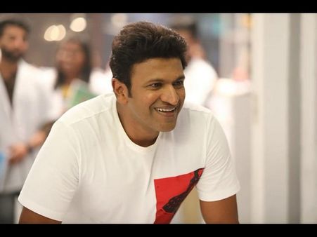 ದಸರಾ ಹಬ್ಬದ ಸಂಭ್ರಮವನ್ನು ಹೆಚ್ಚು ಮಾಡುತ್ತಾನೆ 'ಯುವರತ್ನ'