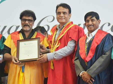 ಡಾಕ್ಟರೇಟ್ ಪಡೆದ ರವಿಚಂದ್ರನ್: ತಪ್ಪುಗಳನ್ನು ಸರಿ ಮಾಡಿಕೊಳ್ಳುತ್ತೇನೆ ಎಂದ ಕ್ರೇಜಿ ಸ್ಟಾರ್