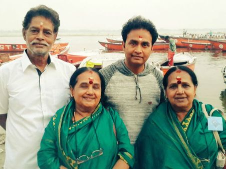 ಅಪ್ಪ-ಅಮ್ಮಂದಿರಿಗೆ ಕಾಶಿ ವಿಶ್ವನಾಥನ ದರ್ಶನ ಮಾಡಿಸಿದ ಸಂತಸದಲ್ಲಿ ಶರಣ್