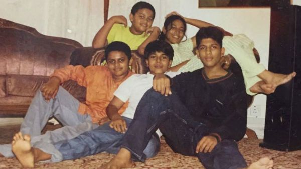 ಈ ನಾಲ್ಕು ಹುಡುಗರು ಈಗ ಸ್ಟಾರ್ ನಟರು! ಯಾರೆಂದು ಗುರುತಿಸಿ?