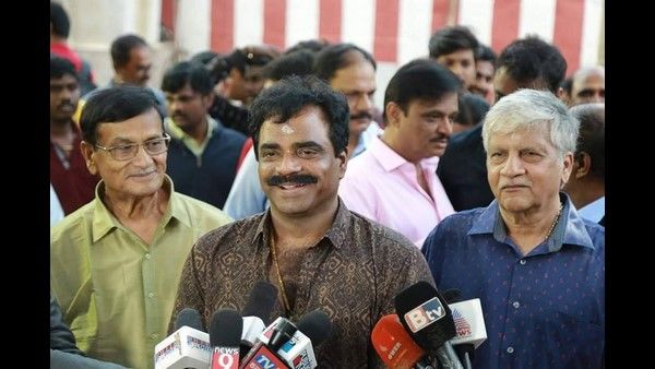 ರಾಕ್ಲೈನ್ ವೆಂಕಟೇಶ್ 'ಮದಕರಿ ನಾಯಕ' ಚಿತ್ರ ಮಾಡಲು 'ಈ ವ್ಯಕ್ತಿ' ಪ್ರೇರಣೆ