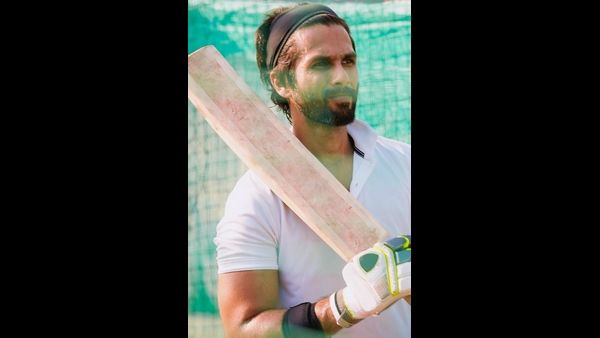 ಚಿತ್ರೀಕರಣ ವೇಳೆ ತೀವ್ರವಾಗಿ ಗಾಯಗೊಂಡ ನಟ ಶಾಹಿದ್ ತುಟಿಗೆ 13 ಹೊಲಿಗೆ