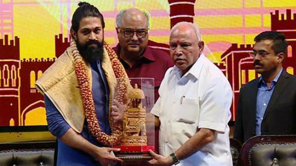 'ಯಶ್ ನನ್ನ ಅಭಿಮಾನಿ' ಎಂದ ಸಿಎಂ: ಒಂದೇ ವೇದಿಕೆಯಲ್ಲಿ ರಾಕಿಭಾಯ್-ರಾಜಾಹುಲಿ!