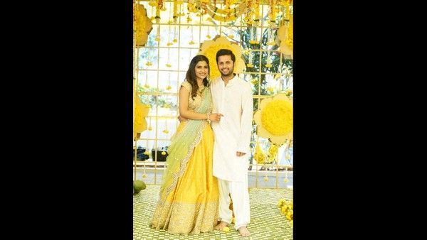 ಗೆಳತಿ ಶಾಲಿನಿ ಜೊತೆ ತೆಲುಗು ನಟ ನಿತಿನ್ ನಿಶ್ಚಿತಾರ್ಥ